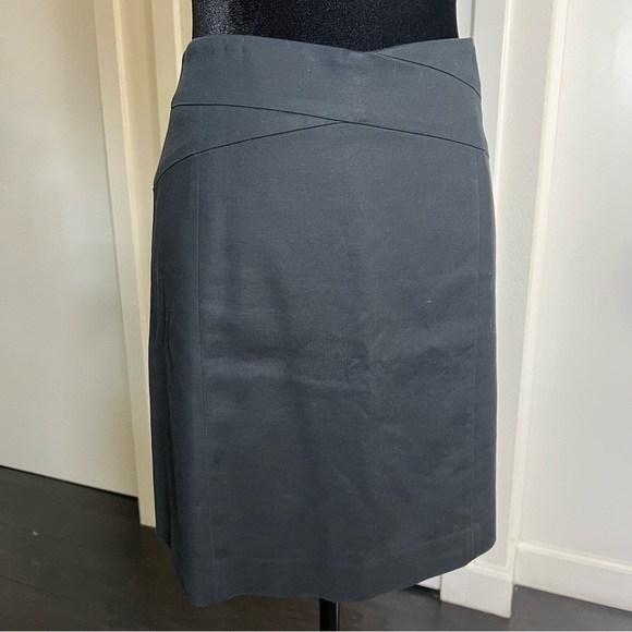 Banana Republic Dark Gray Career Pencil Skirt Knee-Length Workwear Size 6 - Picture 1 of 9